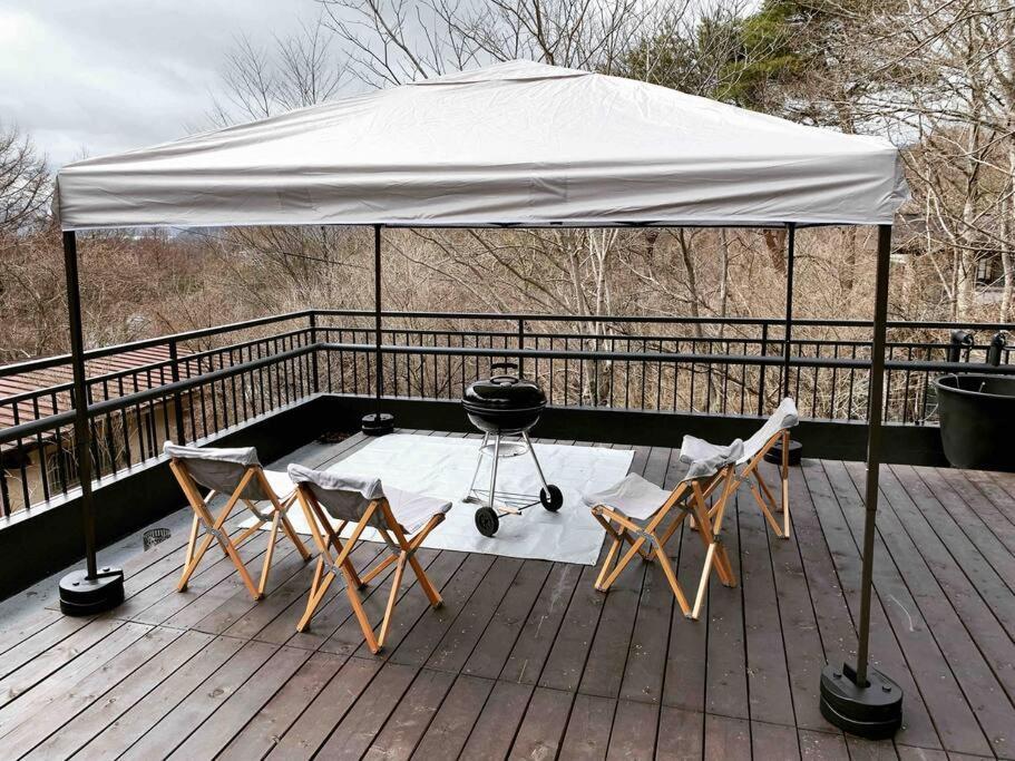 Tj Resort Yamanakako Luxury Large Villa With Mt. Fuji, Sauna Bbq Max 25 Eksteriør billede