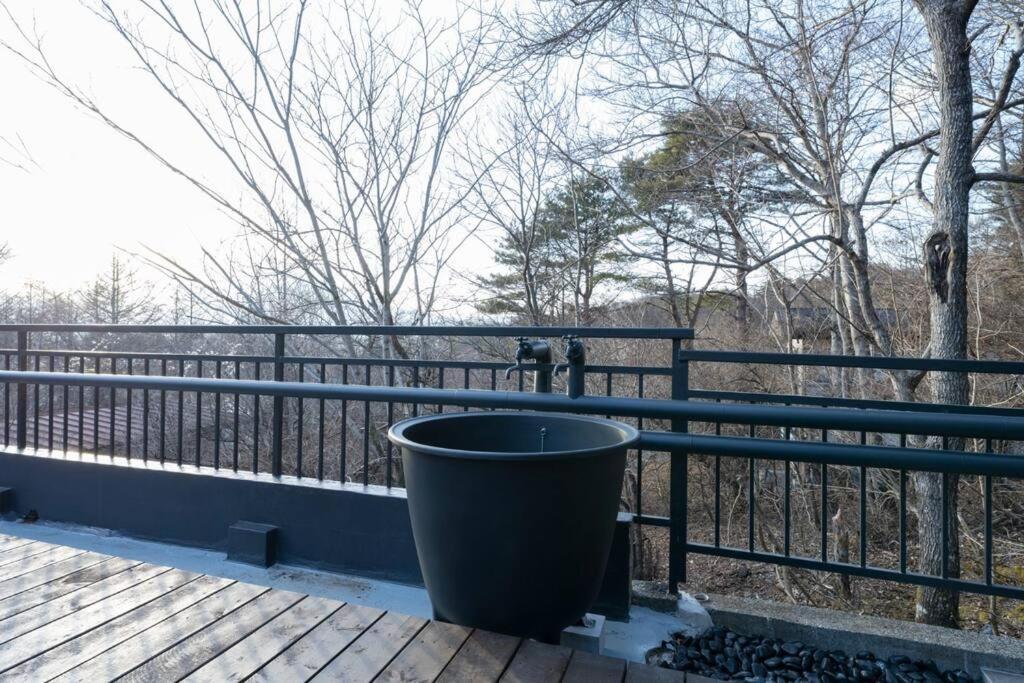 Tj Resort Yamanakako Luxury Large Villa With Mt. Fuji, Sauna Bbq Max 25 Eksteriør billede